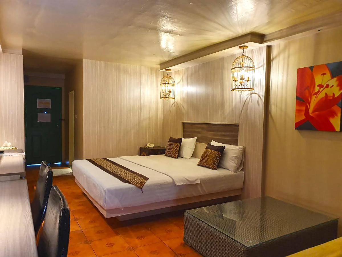 The Montana Lodge-Sathorn Bangkok Luaran gambar