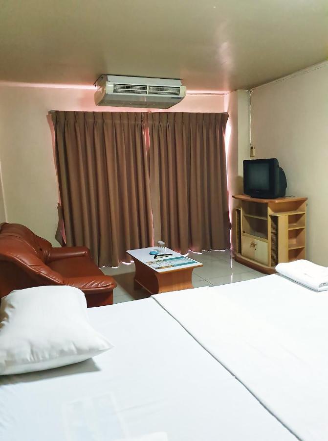 The Montana Lodge-Sathorn Bangkok Luaran gambar