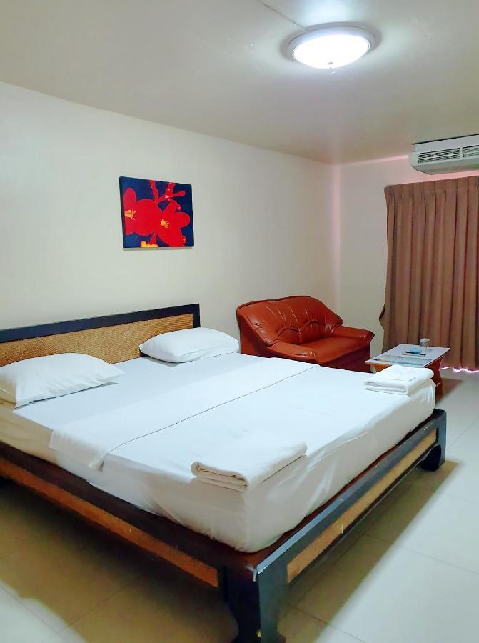 The Montana Lodge-Sathorn Bangkok Luaran gambar