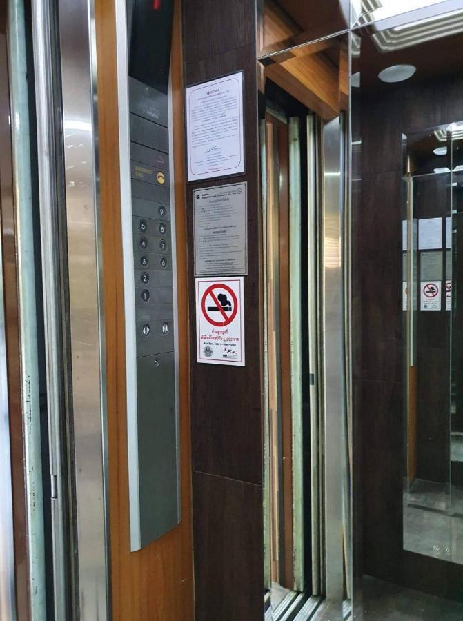 The Montana Lodge-Sathorn Bangkok Luaran gambar